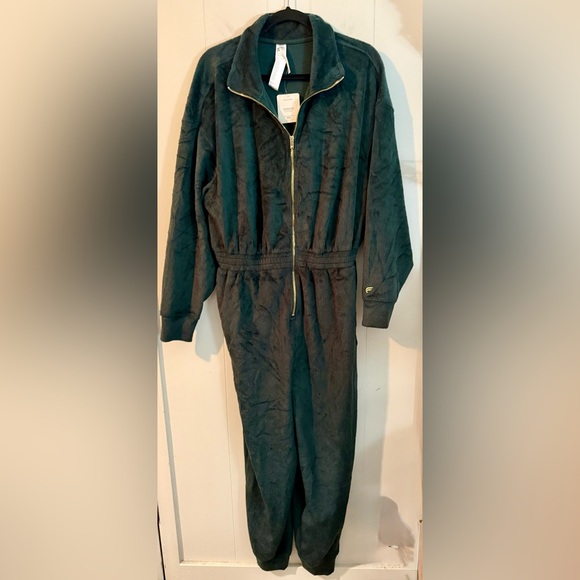 Fabletics Cozy Cord Zip Jumpsuit Green NWT, Size XL - Picture 4 of 12